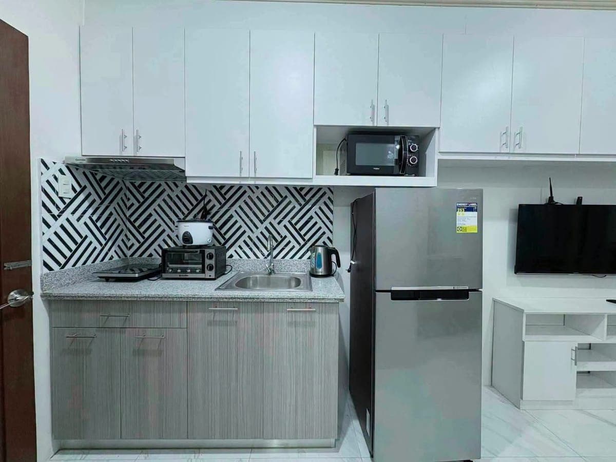 BRANDNEW STUDIO Unit in Casa Mira Guadalupe, Cebu City - photo 3
