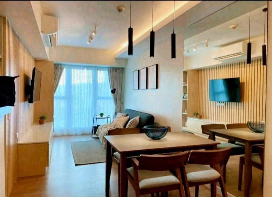 For Rent 2 Bedroom Furnished Condo in Solinea Tower 3 w/ Parking - photo 3