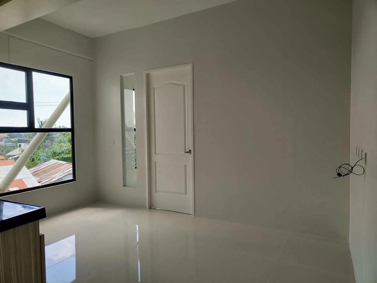 FOR RENT | 1-BEDROOM CONDO UNIT - photo 4
