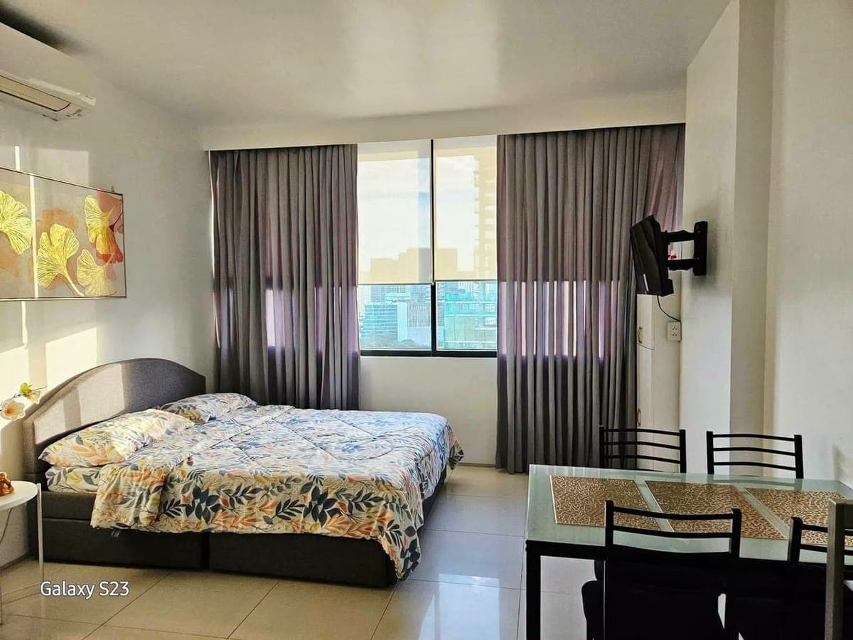 🏡 FOR RENT - photo 2