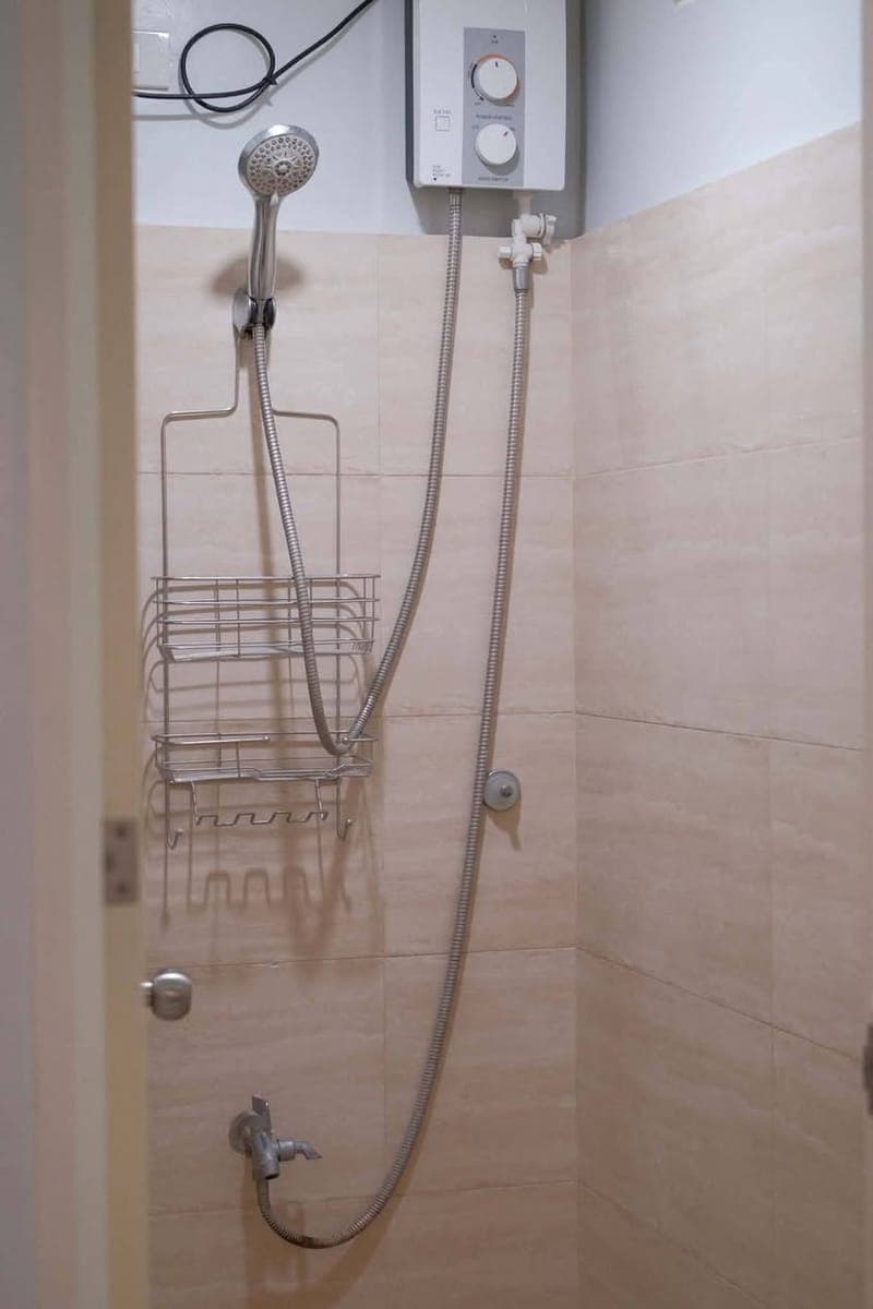 Studio Unit FOR RENT – Fully Furnished & Move-in Ready! - photo 3