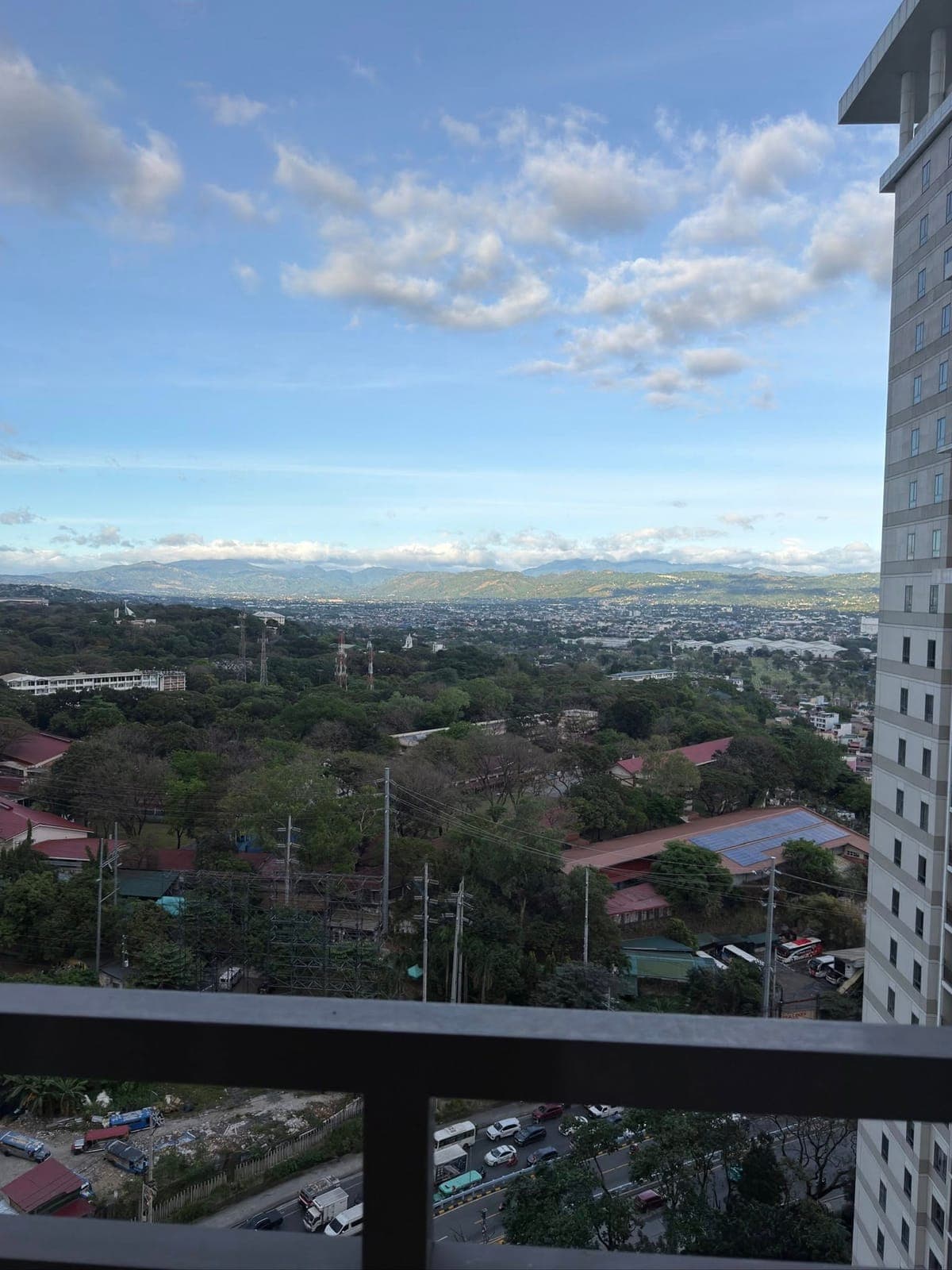 Rockwell 1BR Unit for lease - photo 3