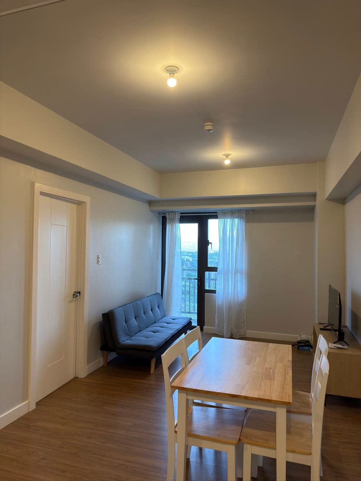 Rockwell 1BR Unit for lease - photo 4