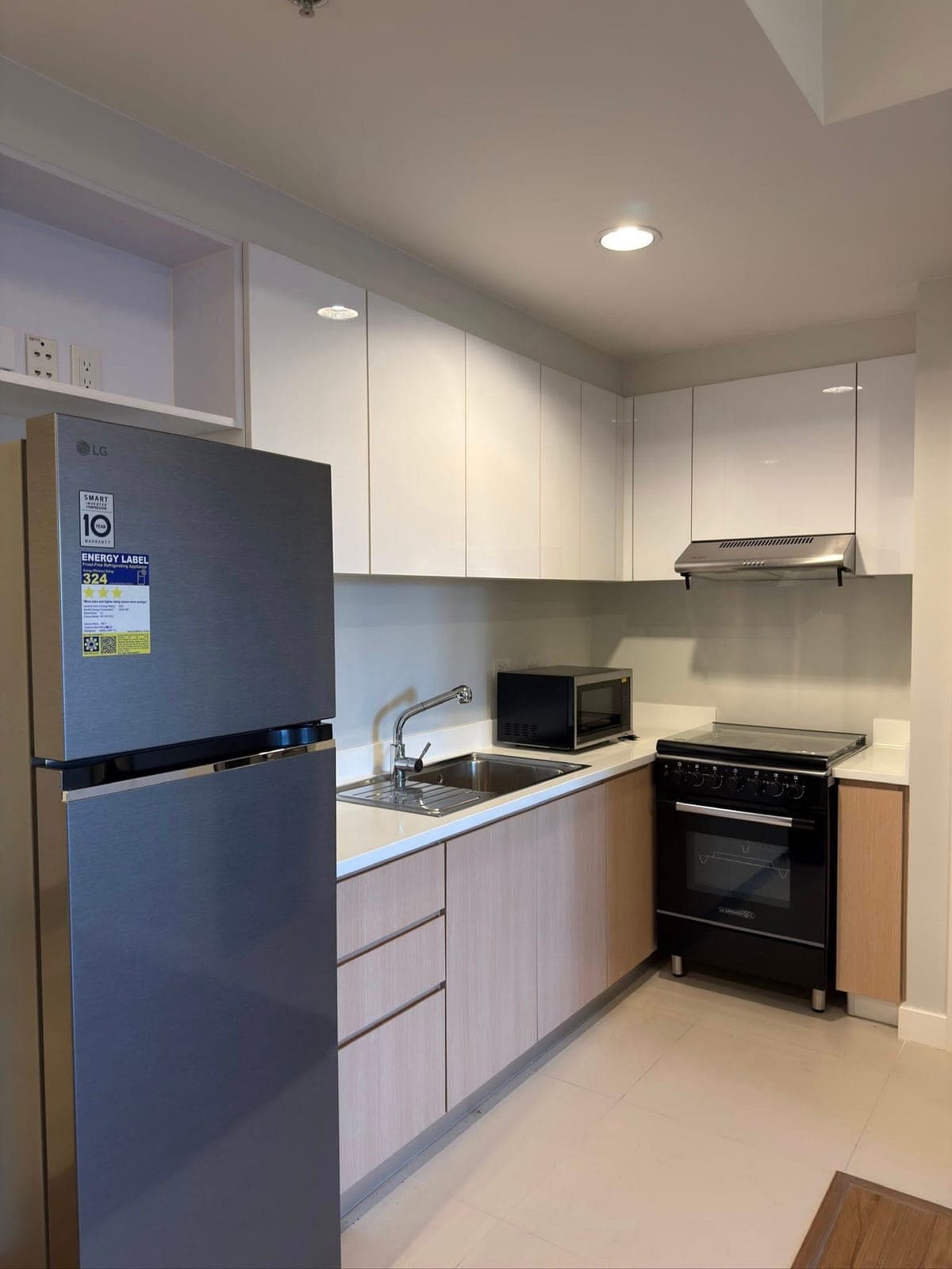 Rockwell 1BR Unit for lease - photo 6