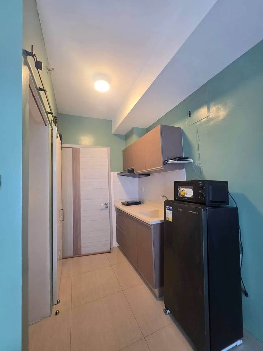👉Westjones Reaidences Studio Unit For Rent with balcony 3 minutes walk to SWU - photo 3