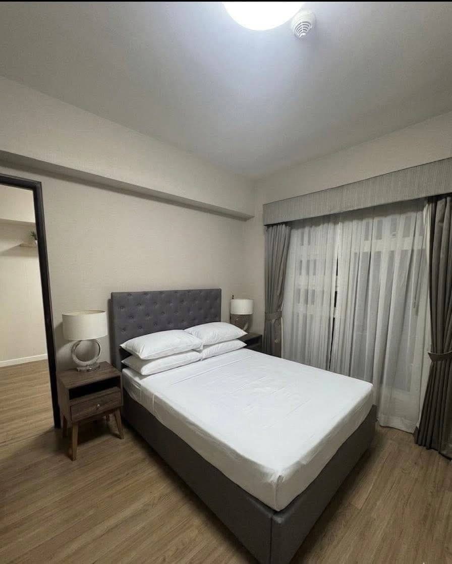 Available For Rent!! Solinea Tower 1 Ayala Center - photo 2
