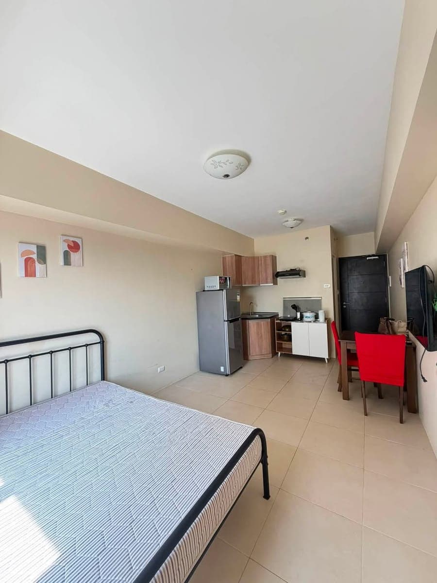 FOR RENT: Furnished Studio Unit at Avida Riala Tower 2- open for sublease - photo 1