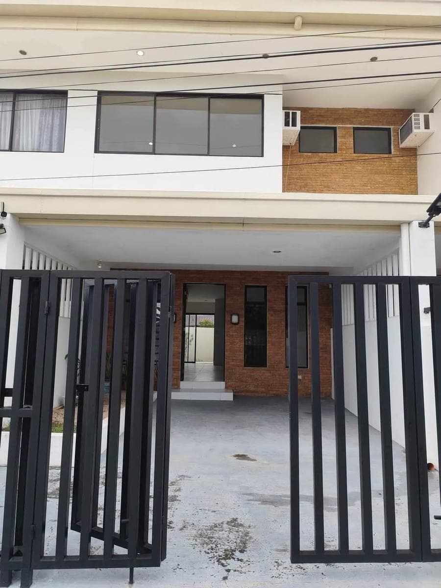 BRAND-NEW 4-BEDROOM HOUSE FOR RENT IN TALISAY CITY, CEBU ✨🏡 - photo 1