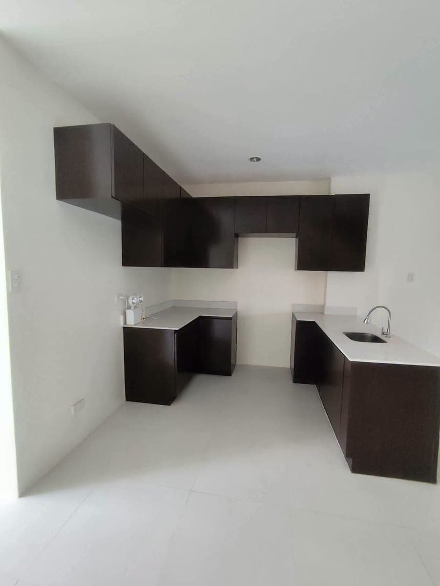 BRAND-NEW 4-BEDROOM HOUSE FOR RENT IN TALISAY CITY, CEBU ✨🏡 - photo 4