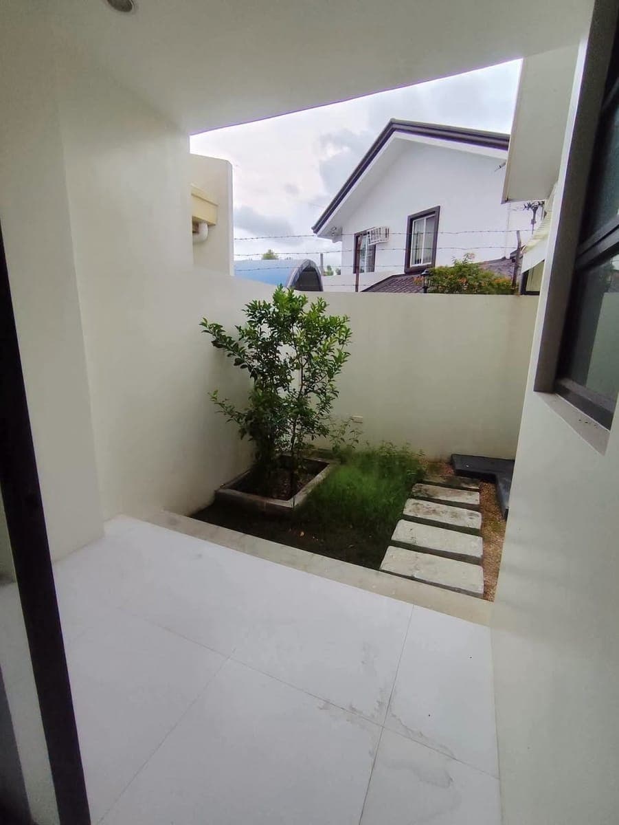BRAND-NEW 4-BEDROOM HOUSE FOR RENT IN TALISAY CITY, CEBU ✨🏡 - photo 5