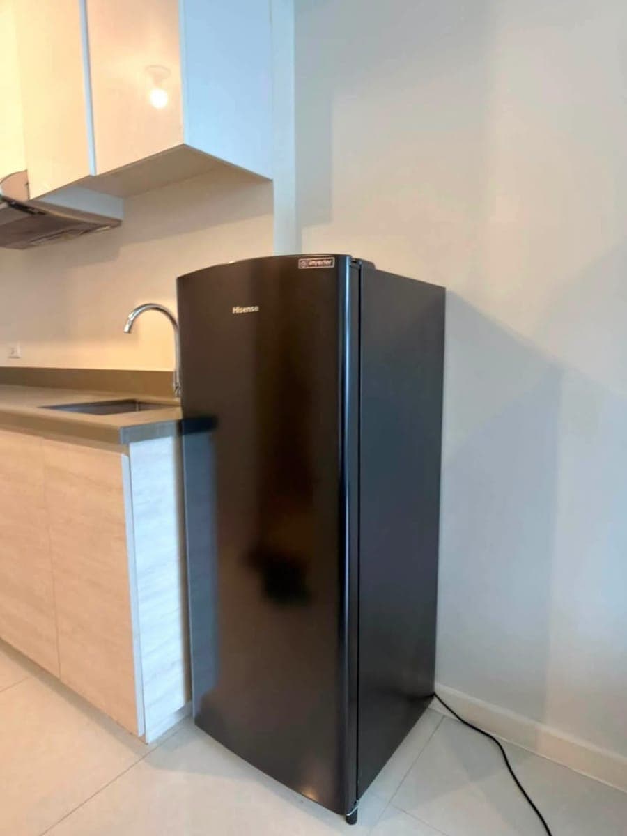 Mandani Bay Condo Unit - Studio Type - photo 2