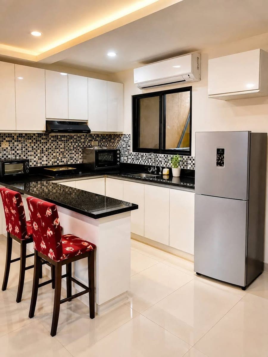 🔥🔥 FULLY FURNISHED House & Lot - TOWNHOUSE FOR RENT! 🏡 - photo 3