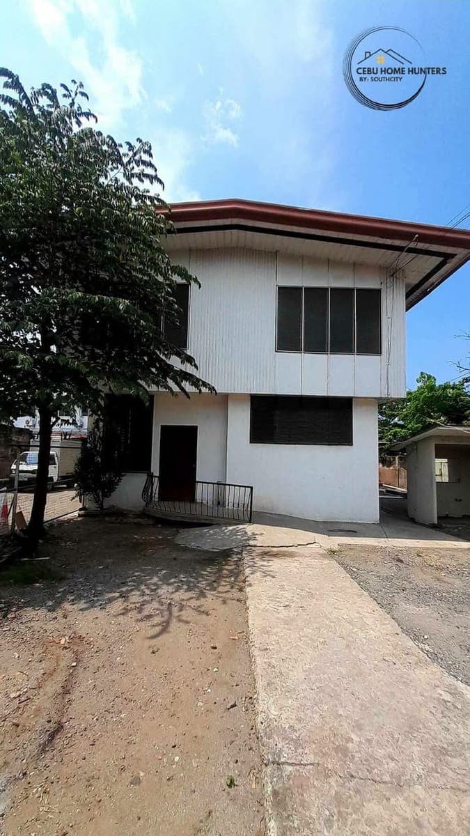 FOR RENT: 4 Bedrooms House and Lot in San Isidro Talisay Cebu - photo 1