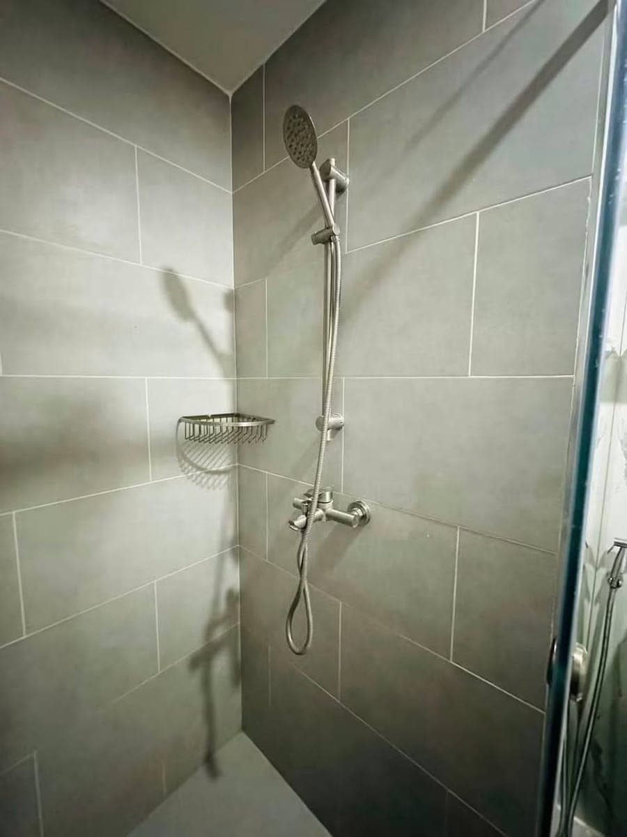 🏡 FOR RENT  studio unit in  J Tower Residences, Mandaue City - photo 3