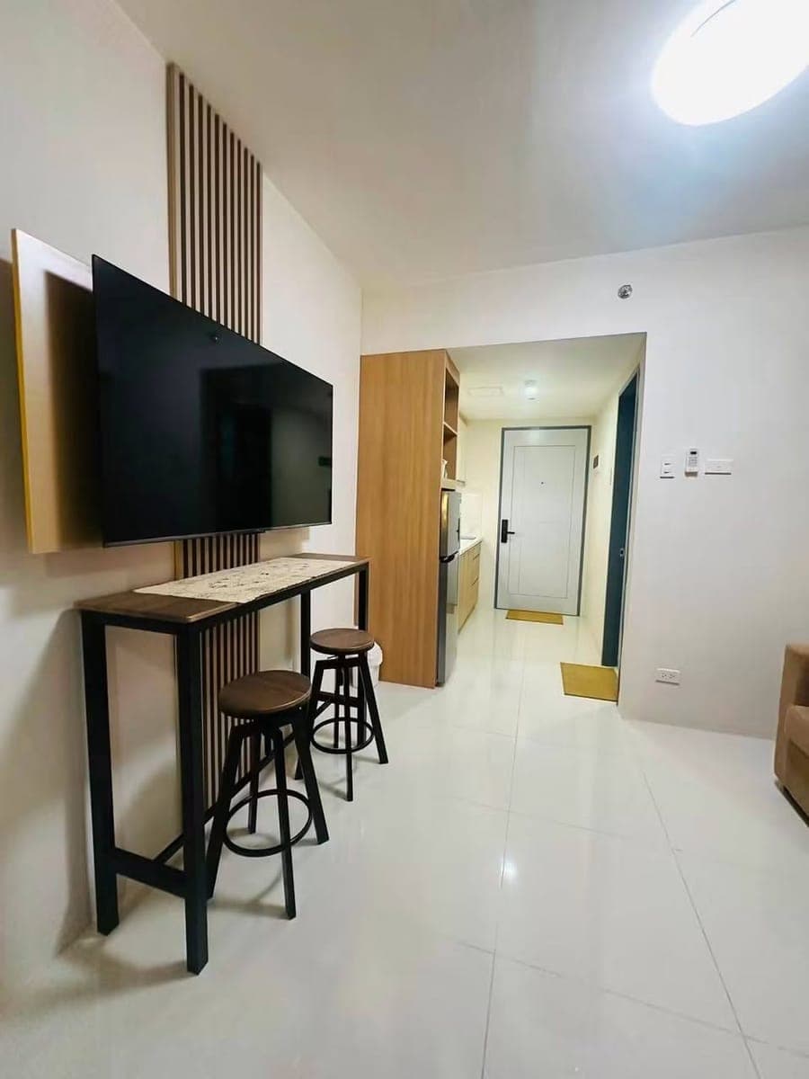🏡 FOR RENT  studio unit in  J Tower Residences, Mandaue City - photo 5