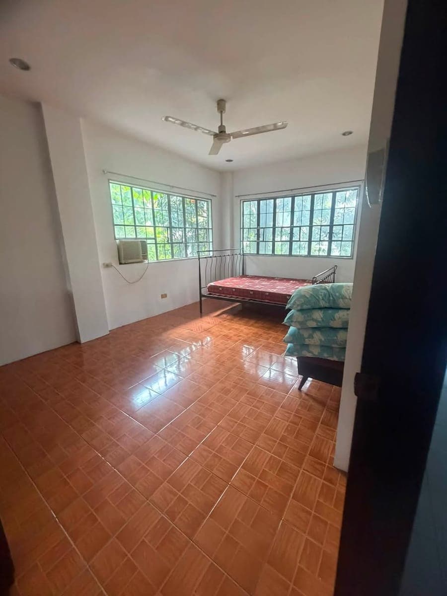 🏡 HOUSE FOR RENT – CAMPUTHAW, CEBU CITY 🏡 - photo 4
