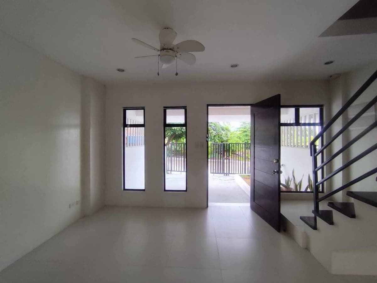 🏡✨ BRAND-NEW 4-BEDROOM HOUSE FOR RENT IN TALISAY CITY, CEBU ✨🏡 - photo 4