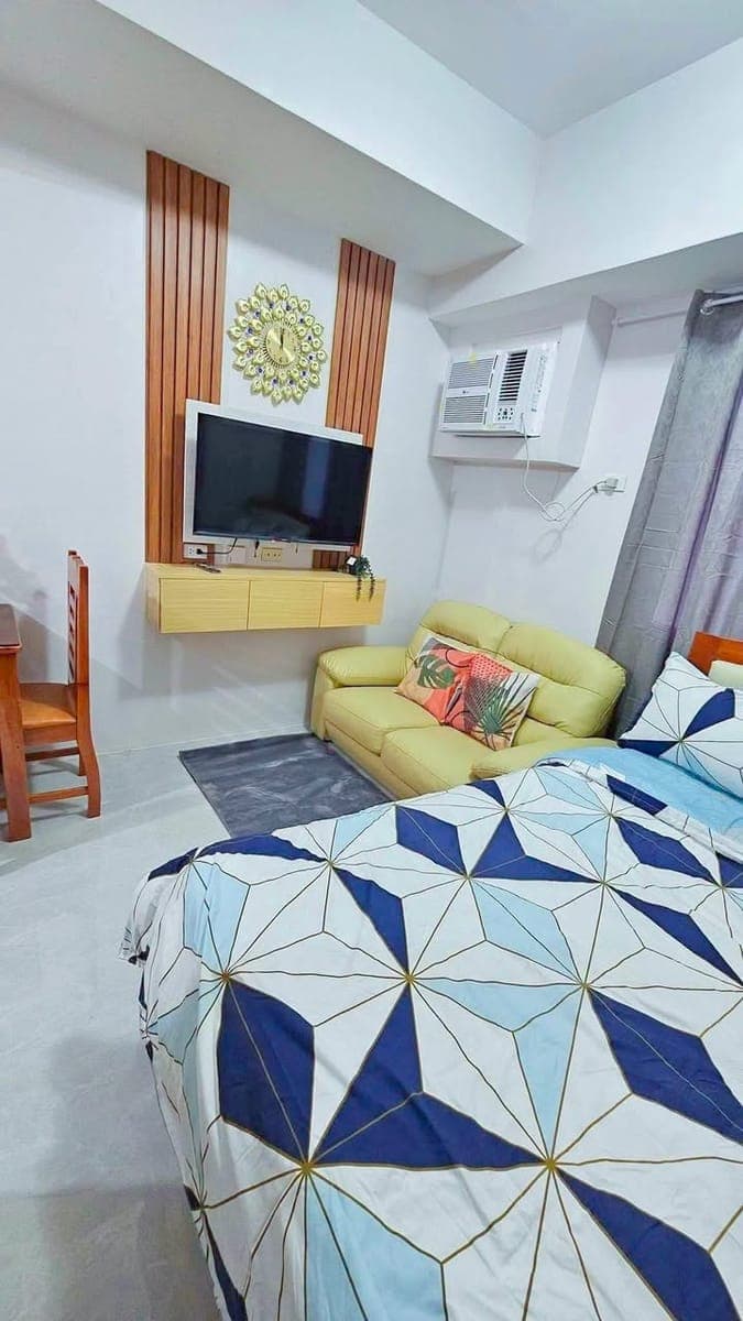 Studio Unit for Rent at Casa Mira Towers Mandaue– ₱20,000/month (Condo Dues Included) - photo 3