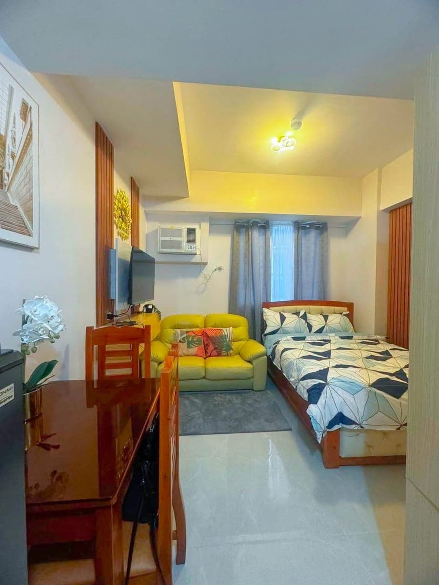 Studio Unit for Rent at Casa Mira Towers Mandaue– ₱20,000/month (Condo Dues Included) - photo 4