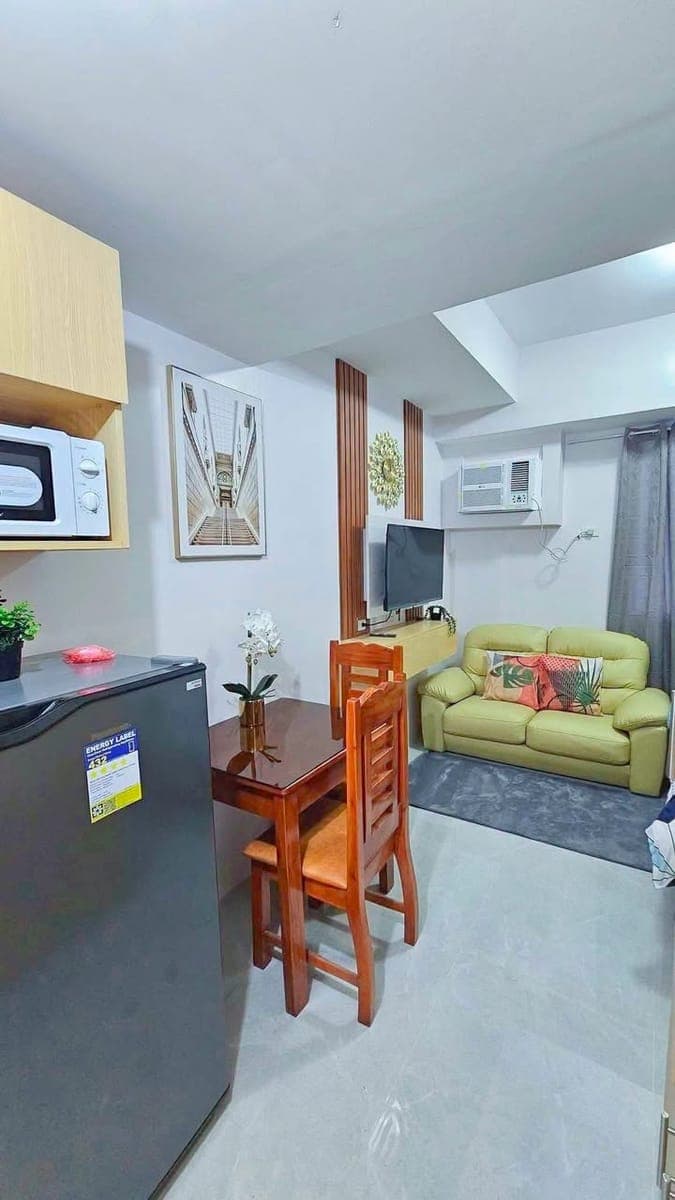 Studio Unit for Rent at Casa Mira Towers Mandaue– ₱20,000/month (Condo Dues Included) - photo 5