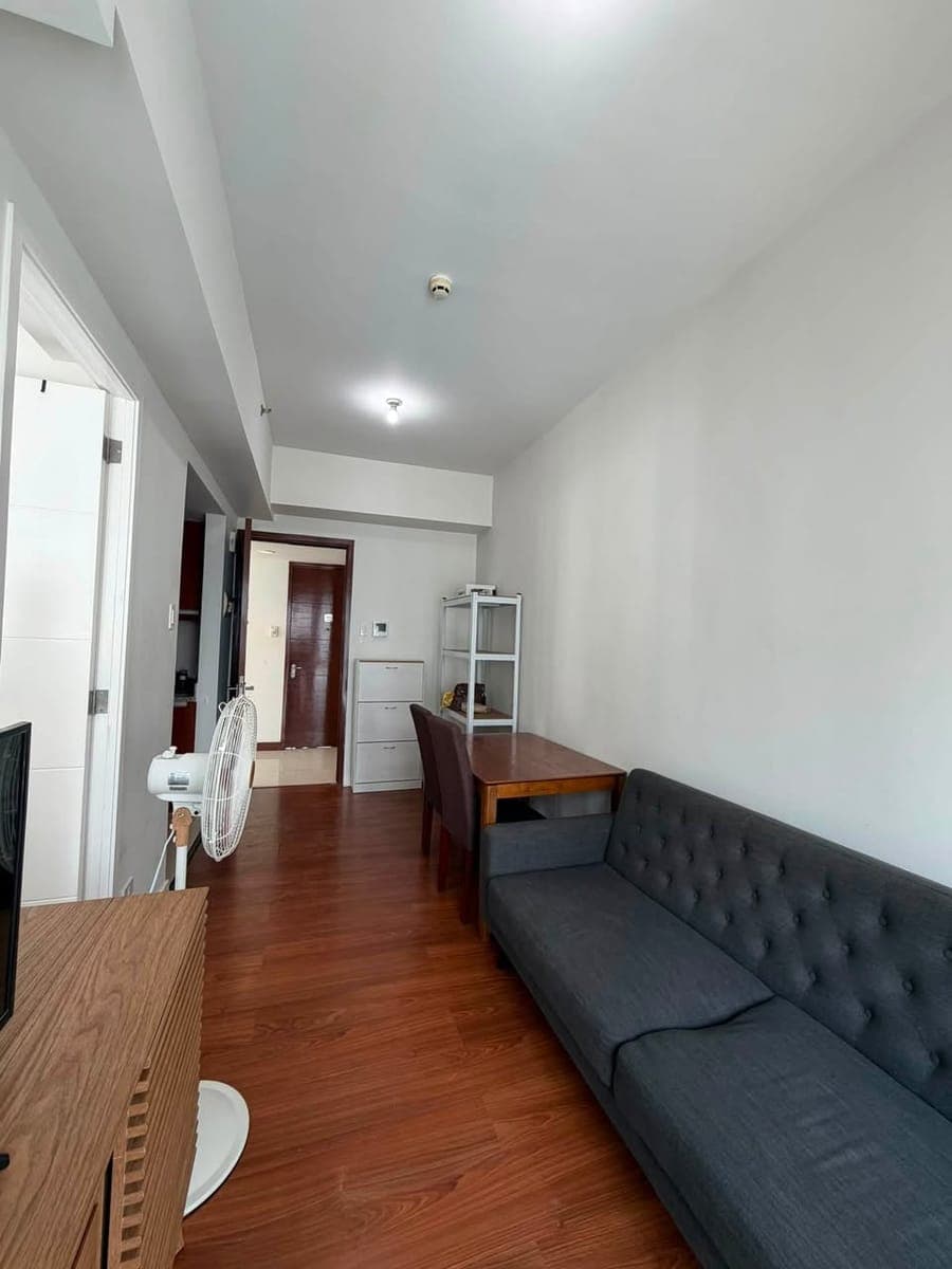 FOR RENT: 1 Bedroom with Balcony at Marco Polo Tower 3 - photo 1