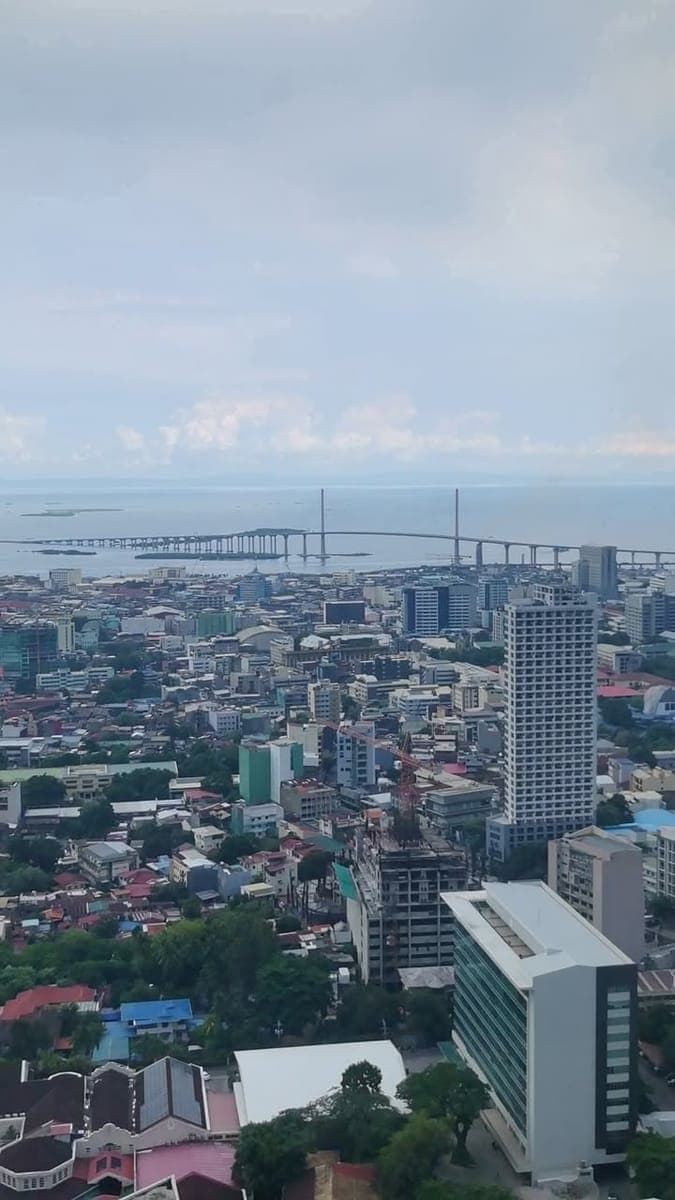 2BR with PARKING FOR RENT in Horizons 101 Mango Avenue near Velez and Chong Hua Fuente - photo 4