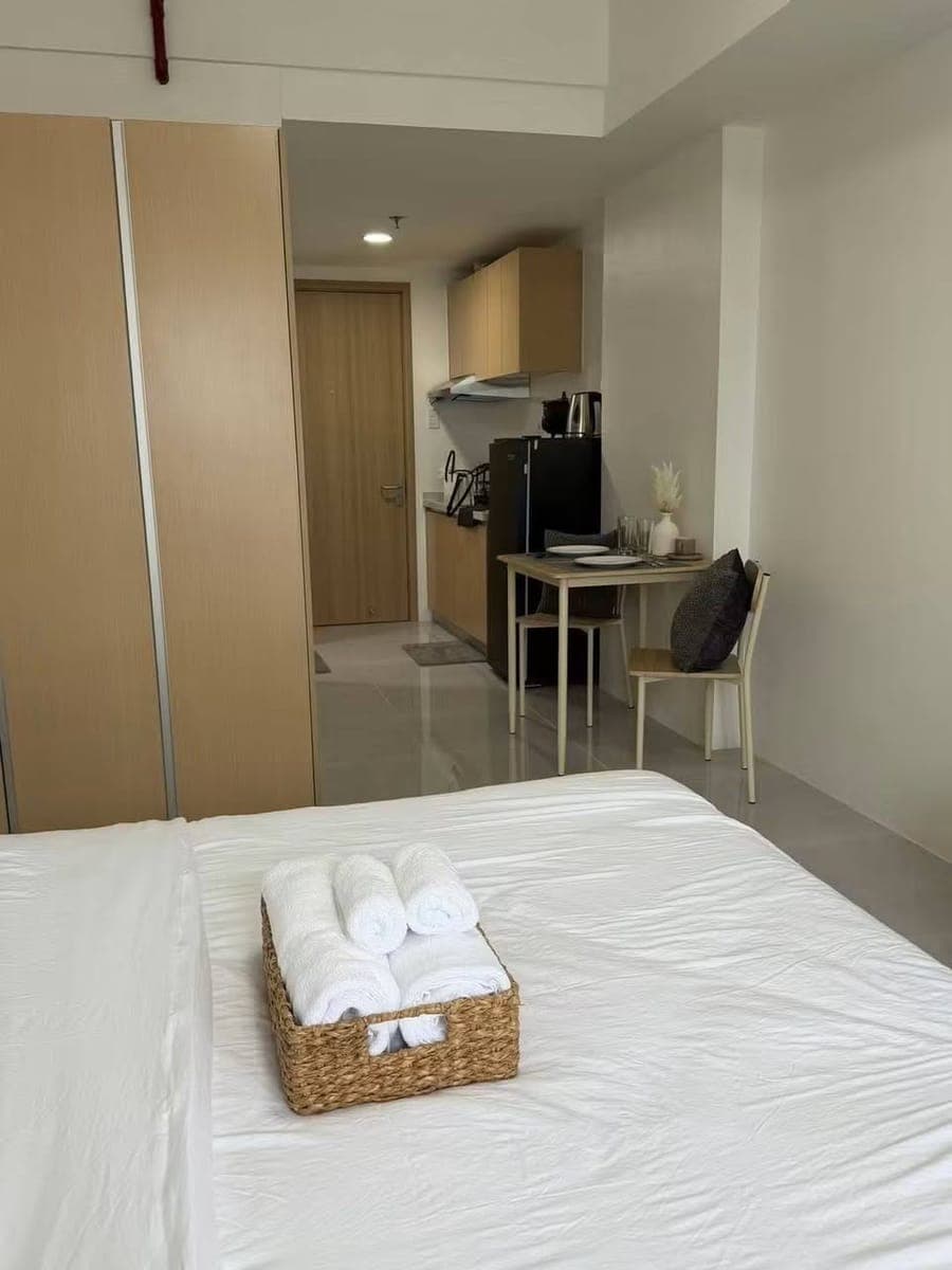 27sqm Studio units in City Clou are now available for long-term rent! FULLY FURNISHED - photo 2