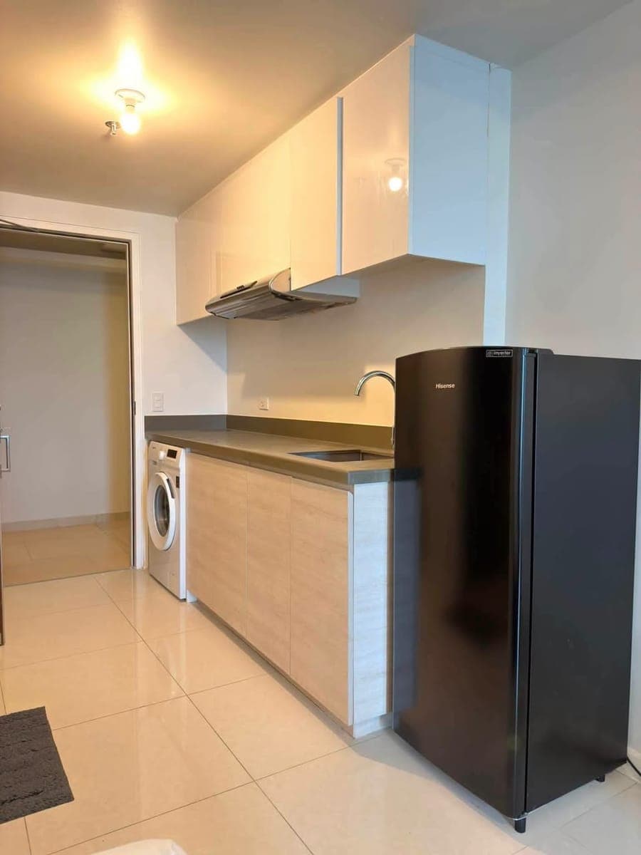 Mandani Bay Condo Unit - Studio Type - photo 3