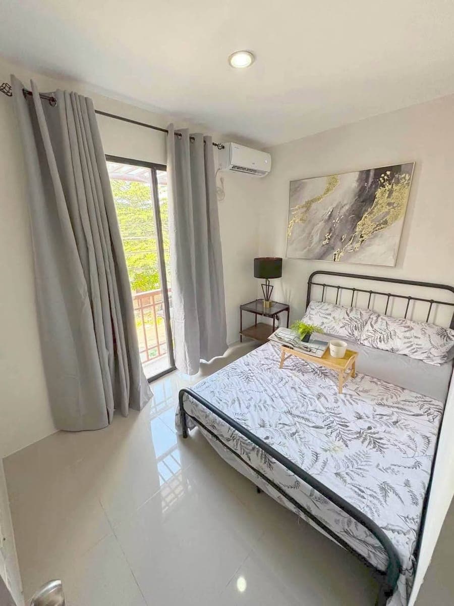 FOR RENT: Fully Furnished Studio Unit at Solinea - photo 3