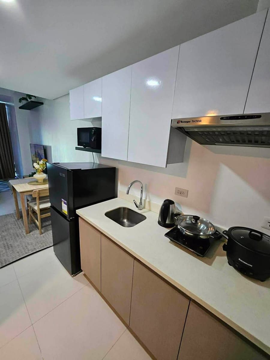 for RENT studio unit at 38th Park Avenue (inside IT Park) FULLY FURNISHED! - photo 2