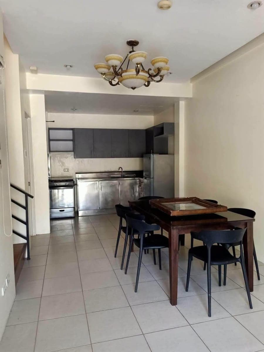 For rent Semi-furnished HOUSE and Lot - photo 4