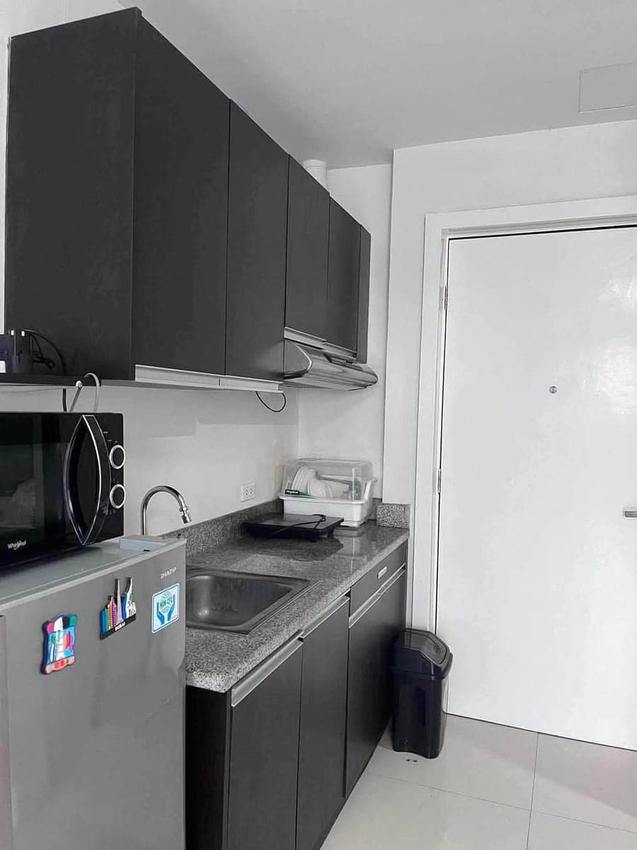 🏡✨ FULLY FURNISHED STUDIO UNIT FOR RENT ✨🏡 - photo 3