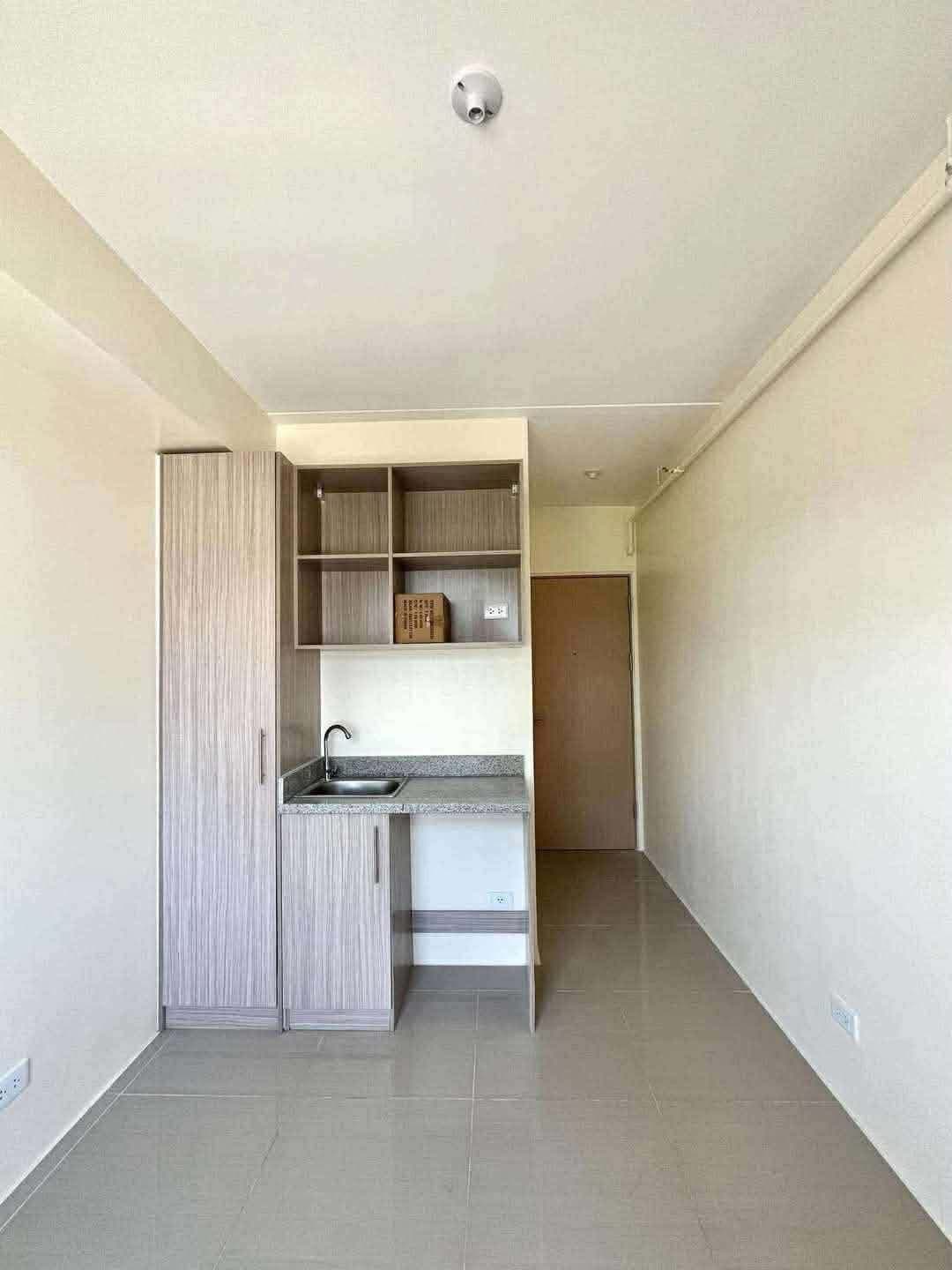 For Rent Studio Unit (Residential or Office) - photo 3