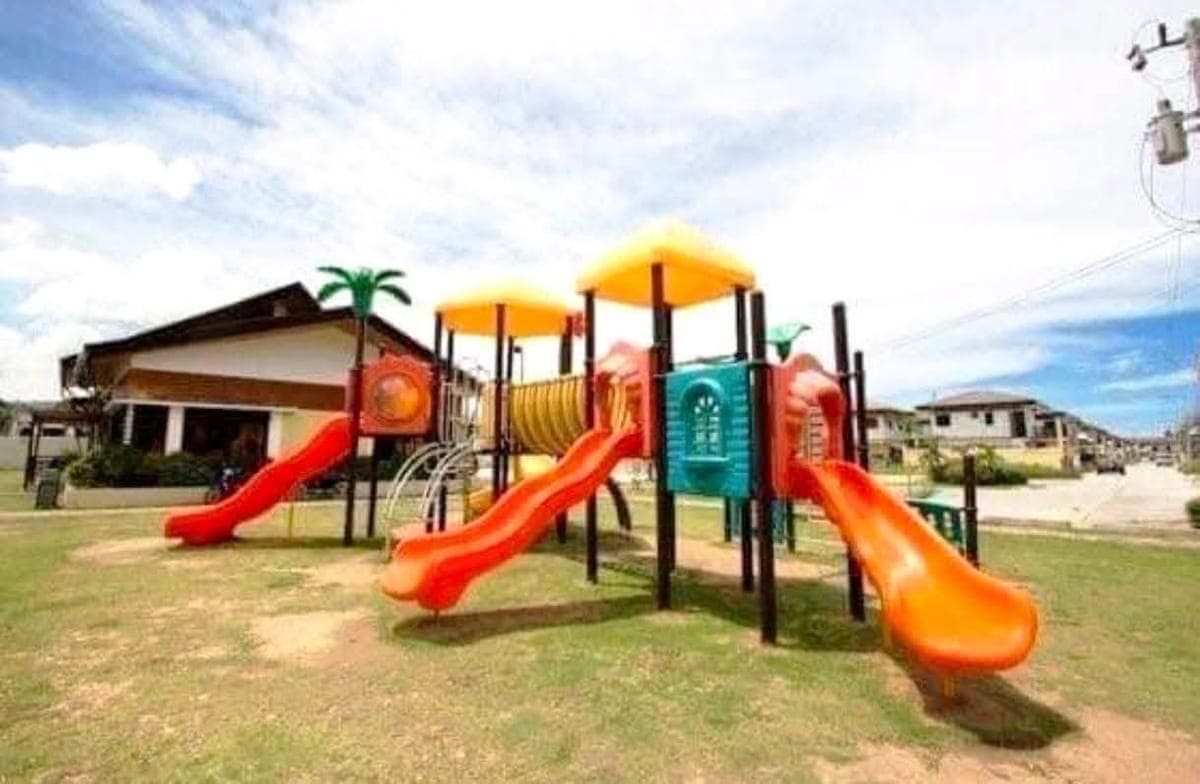 👍FOR RENT GATED HOUSE INSIDE MIDORI PLAINS SUBD IN MINGLANILLA 🎉🎉🎉 - photo 5