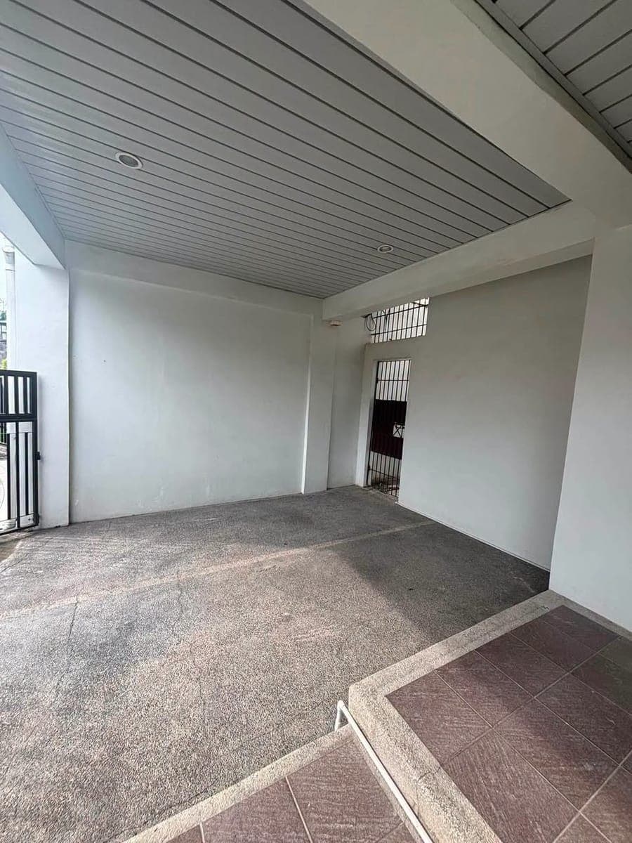 HOUSE FOR RENT | EXCLUSIVE SUBDIVISION IN MANDAUE CITY - photo 2