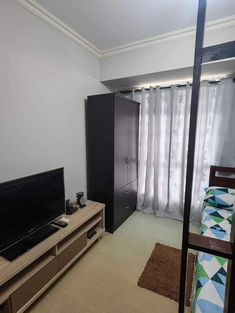 FOR RENT – Fully Furnished Studio - photo 2
