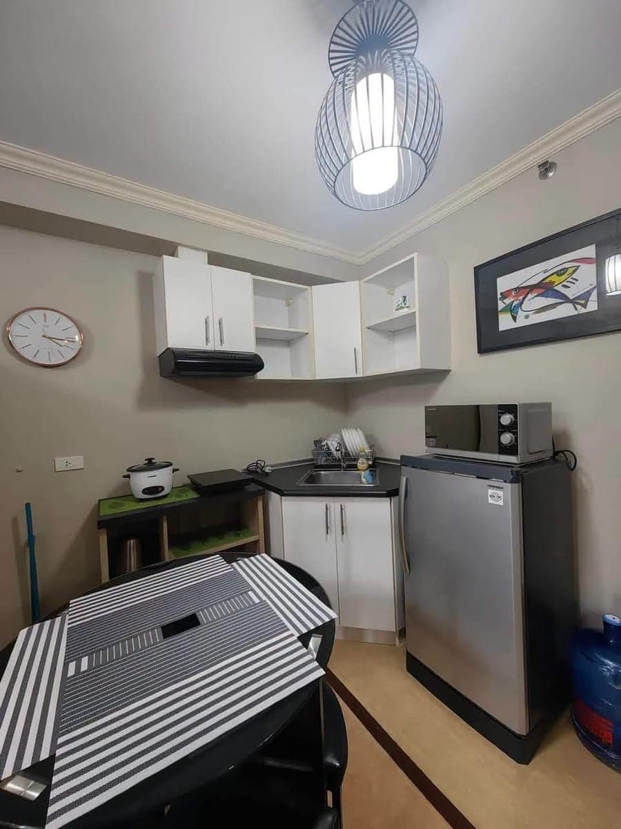 FOR RENT – Fully Furnished Studio - photo 3