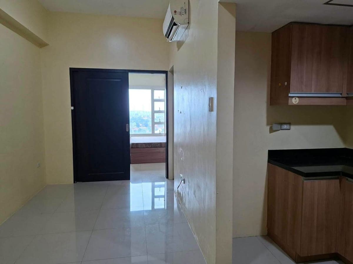 FOR RENT: 1-Bedroom Condo at One Pavilion Place, Banawa, Cebu City - photo 1