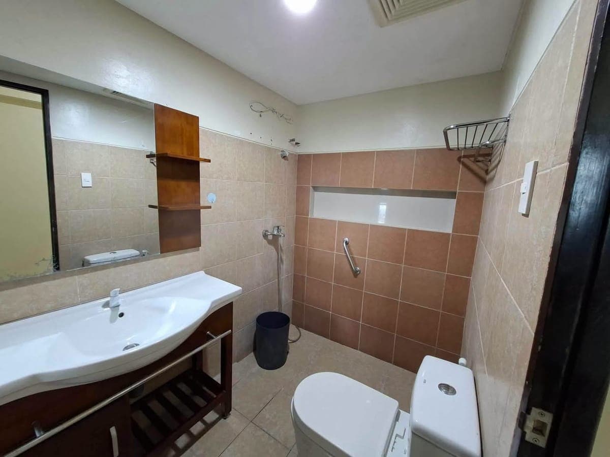 FOR RENT: 1-Bedroom Condo at One Pavilion Place, Banawa, Cebu City - photo 4
