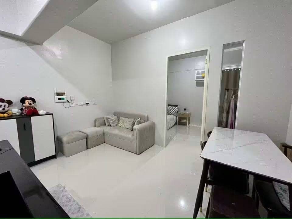 FOR RENT: Fully Furnished 1BR Condo at Royal Oceancrest Mactan – ₱17,000/Month - photo 1