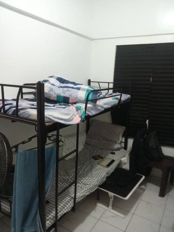 ₱3,750 Upper Bunk Roommate (Male only) - photo 3