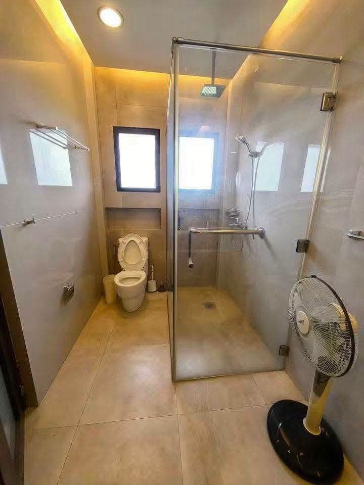 For Rent 5 Bedrooms House for rent - photo 5
