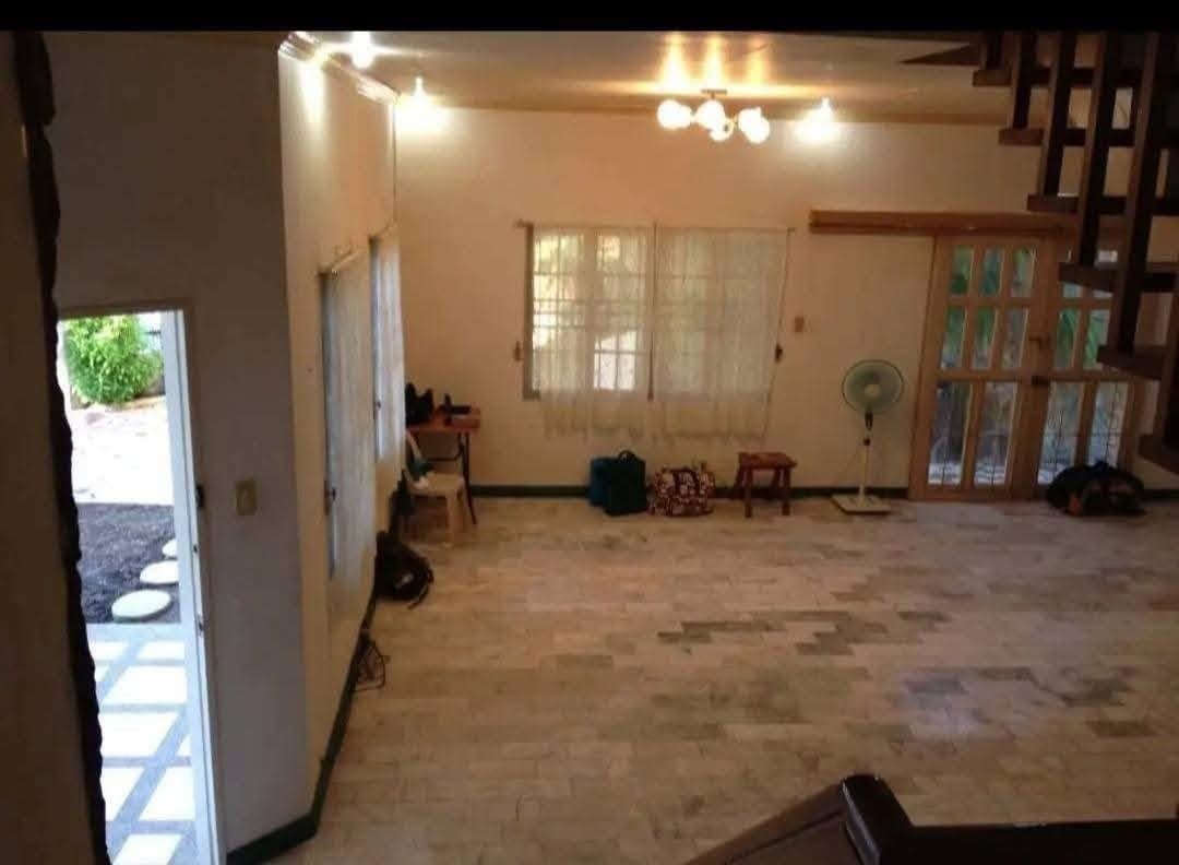 WHOLE HOUSE FOR RENT - photo 4