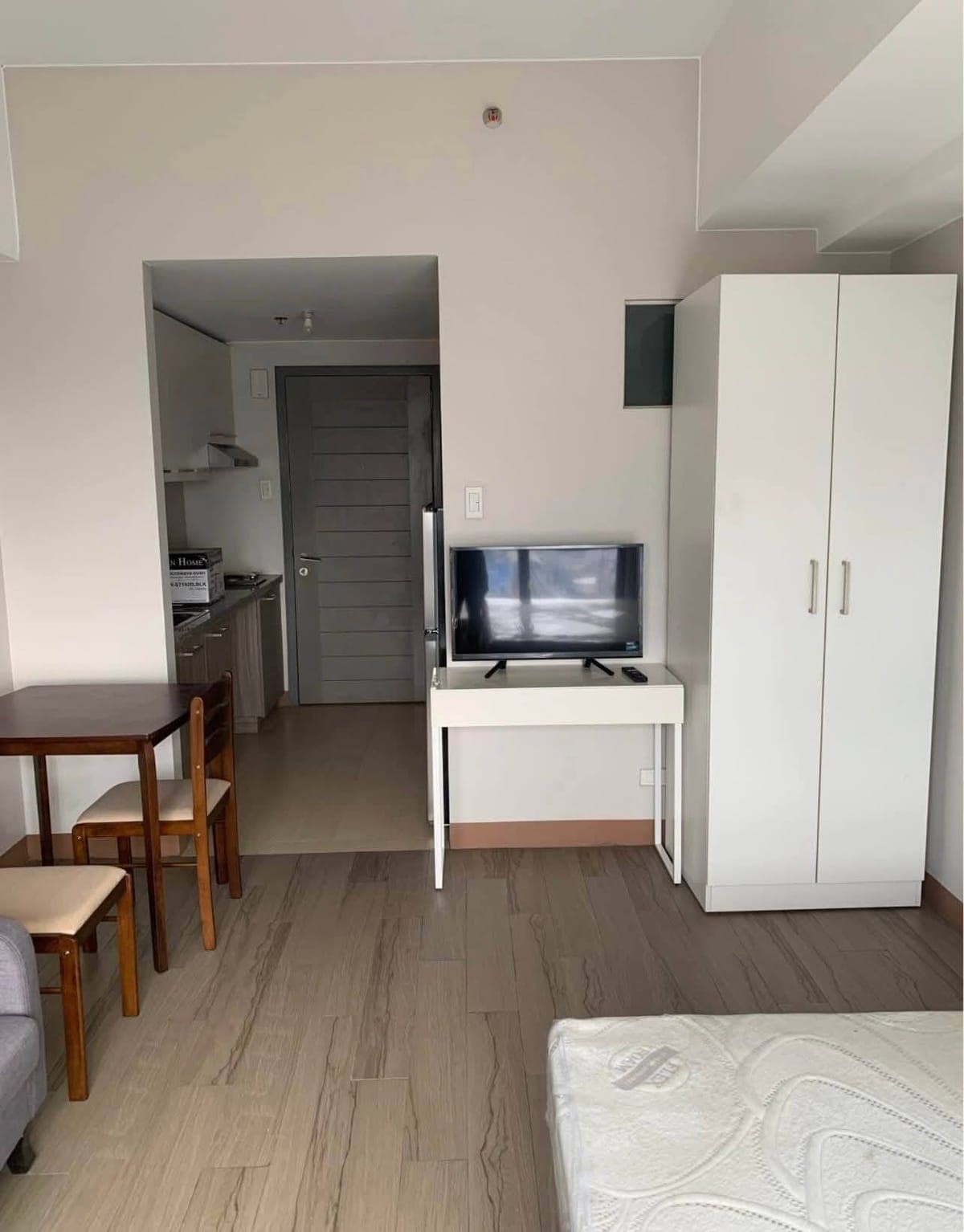 Rush Condo For rent @Sentinel Residences Cubao Studio for Rent semi furnished unit |Pet friendly Condo - photo 4