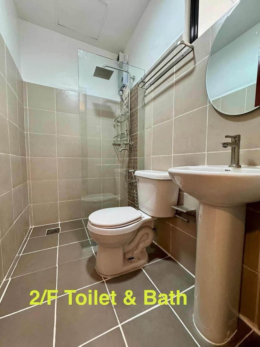 💕 2-Storey House For Rent 💕 - photo 2
