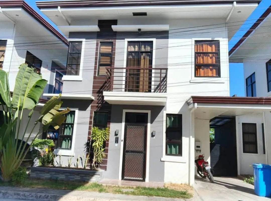 FOR RENT Fully Furnished 4-Bedroom House - photo 2