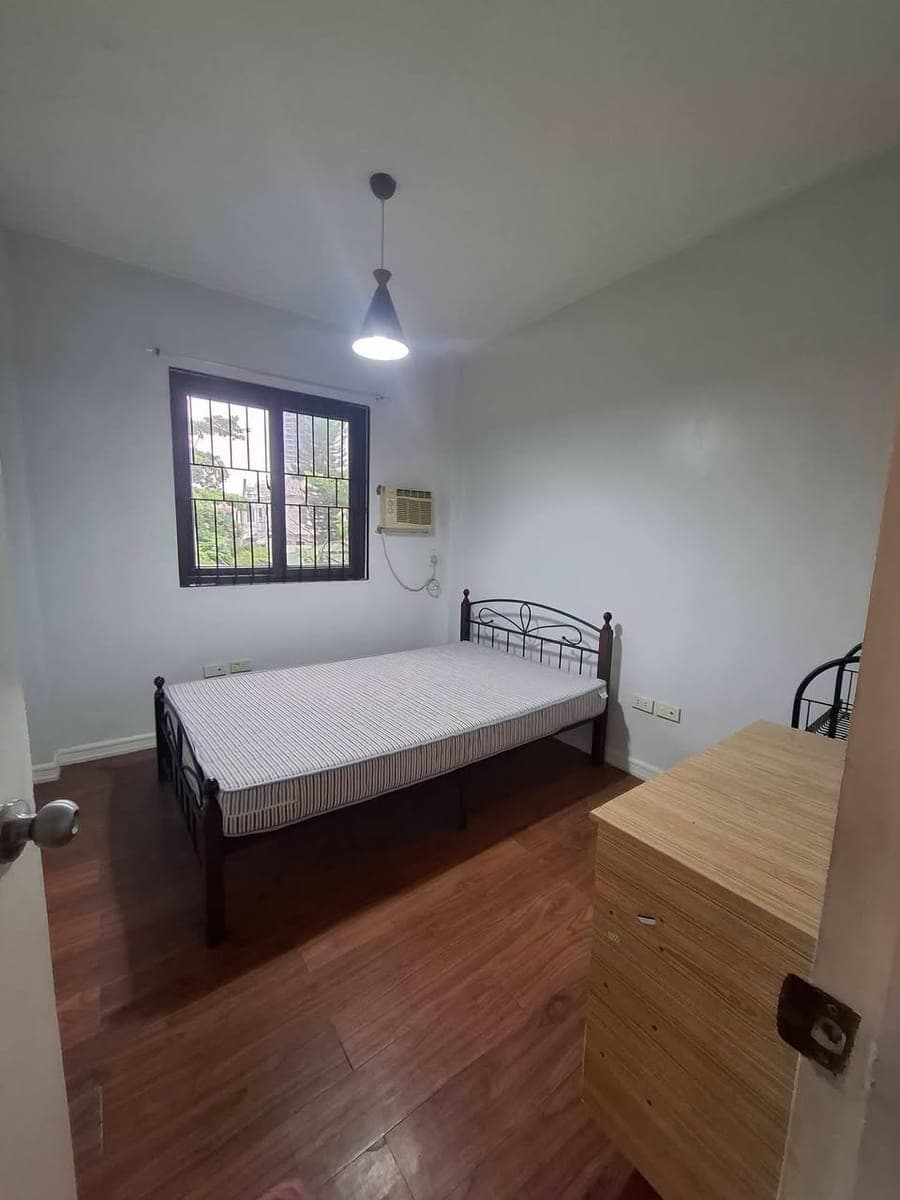 FOR RENT HOUSE AND LOT IN MANDAUE‼️ - photo 1