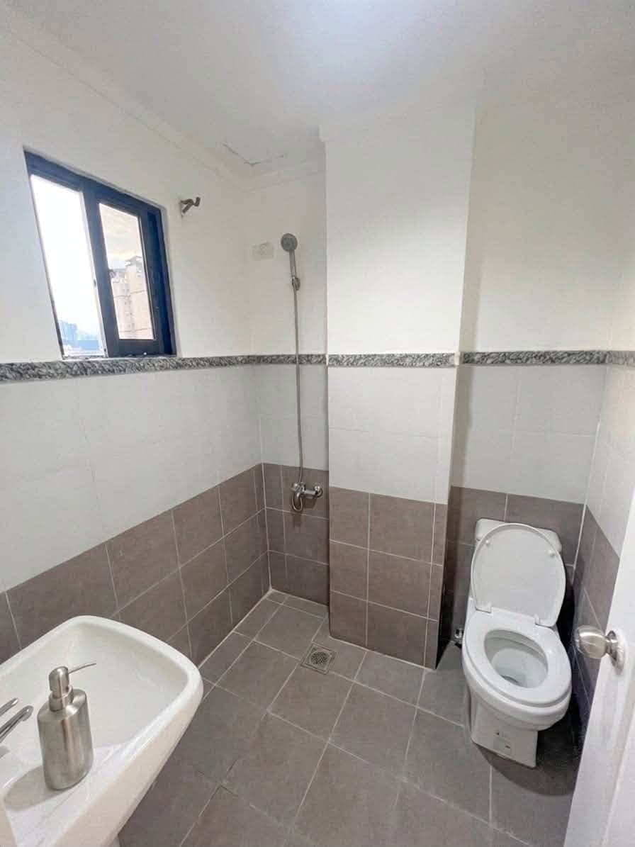 Room for Rent - photo 4