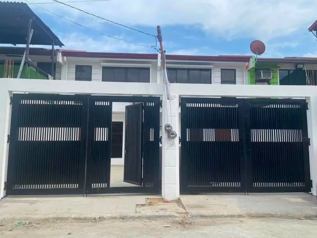 🏠 2 ADJACENT TOWNHOUSES FOR RENT! 🏠 - photo 1
