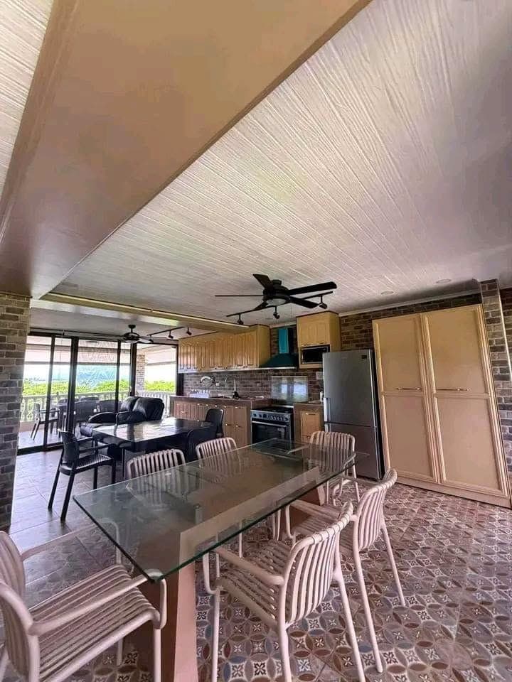 🌅 LUXURY 3-STOREY BEACHVIEW HOME FOR RENT 🏡✨ - photo 3
